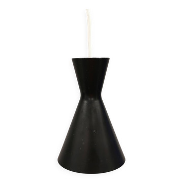 Petite suspension design, conçue par Asger Bay Christiansen (Asger BC)