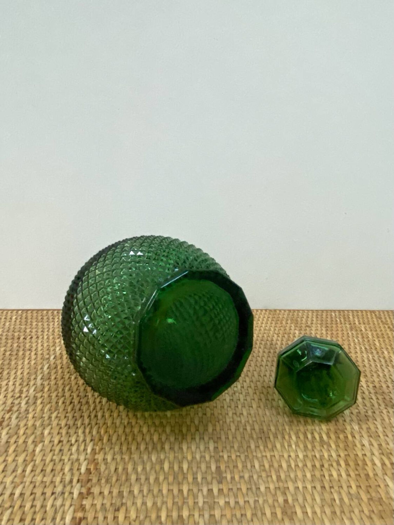 Italian carafe Empoli from the 1960s - Glass with diamond points.