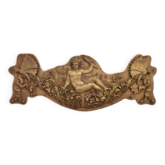 Fronton bronze
