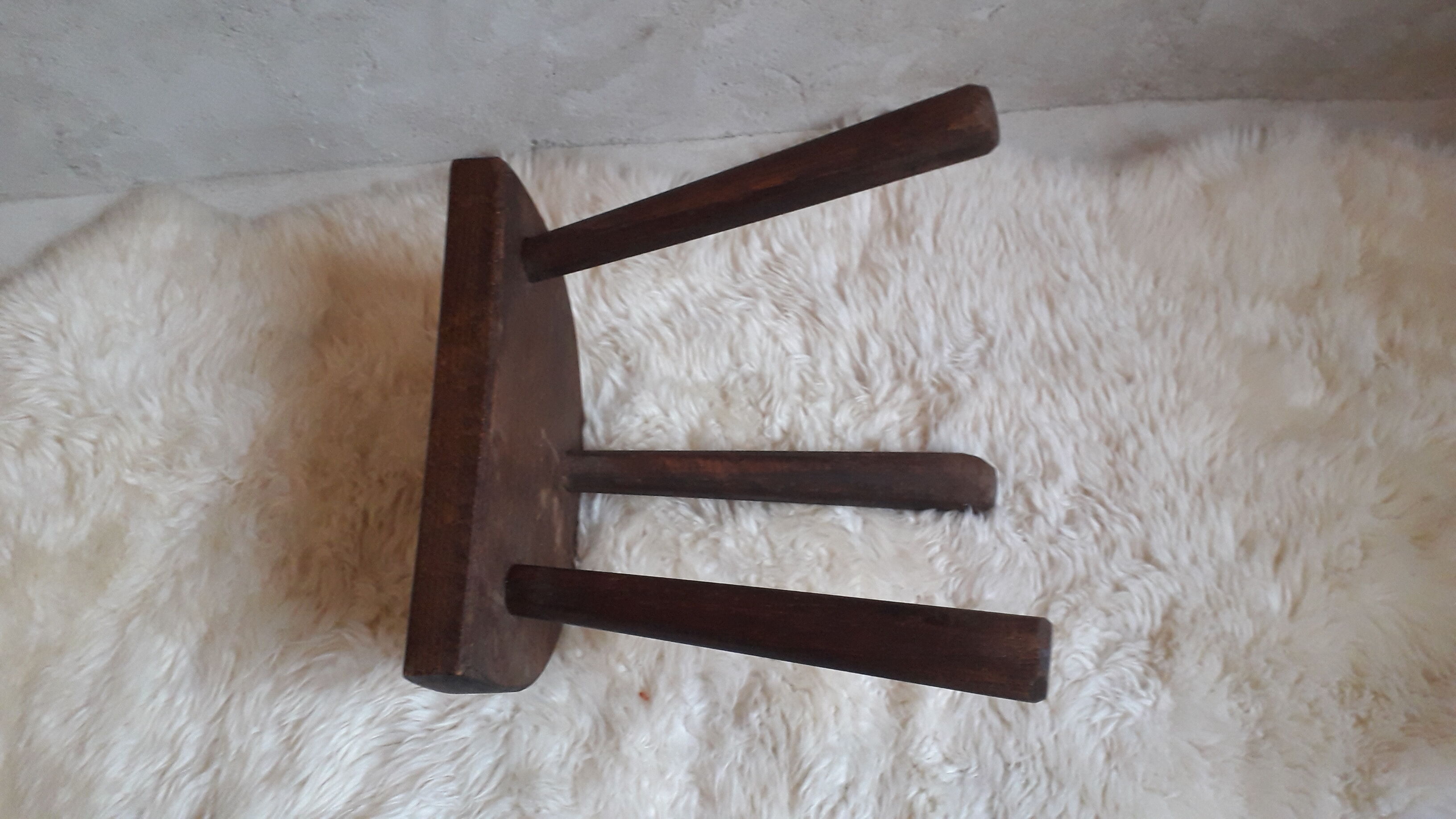 Tabouret de ferme tripode en bois