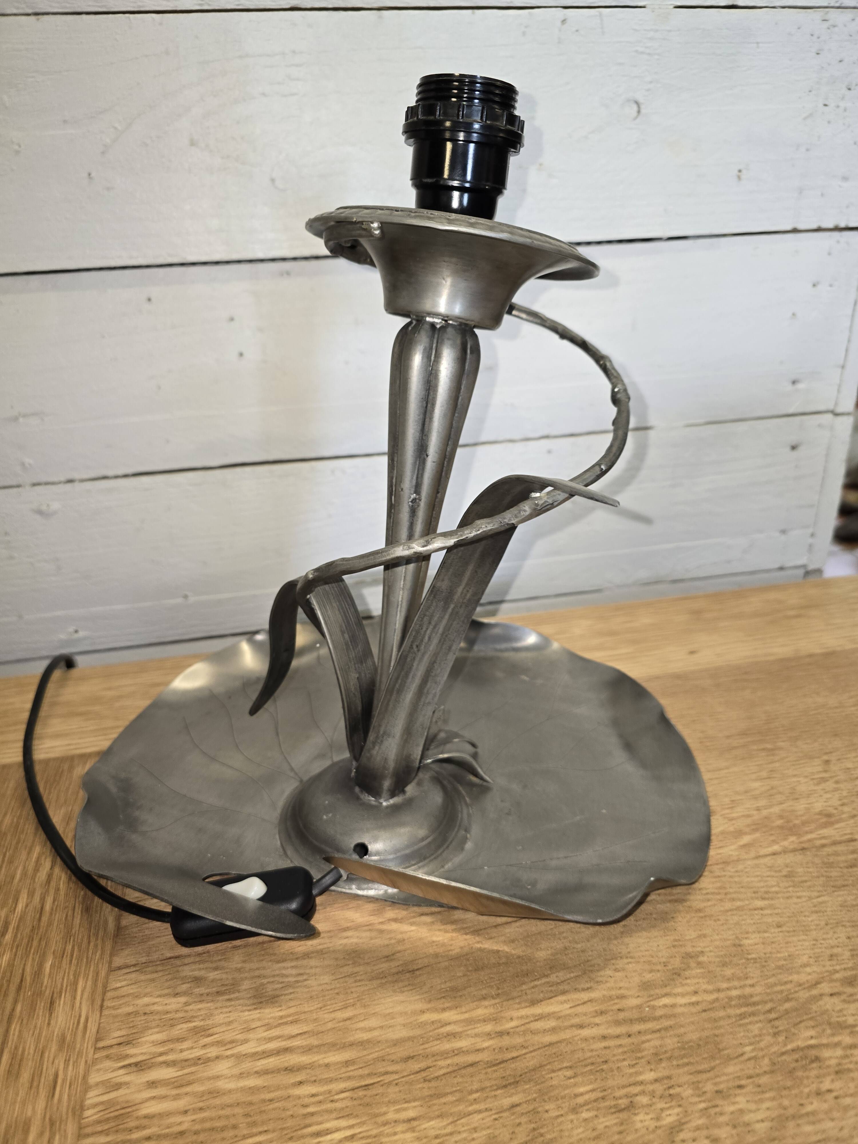 Lampe art déco en étain des années 1930