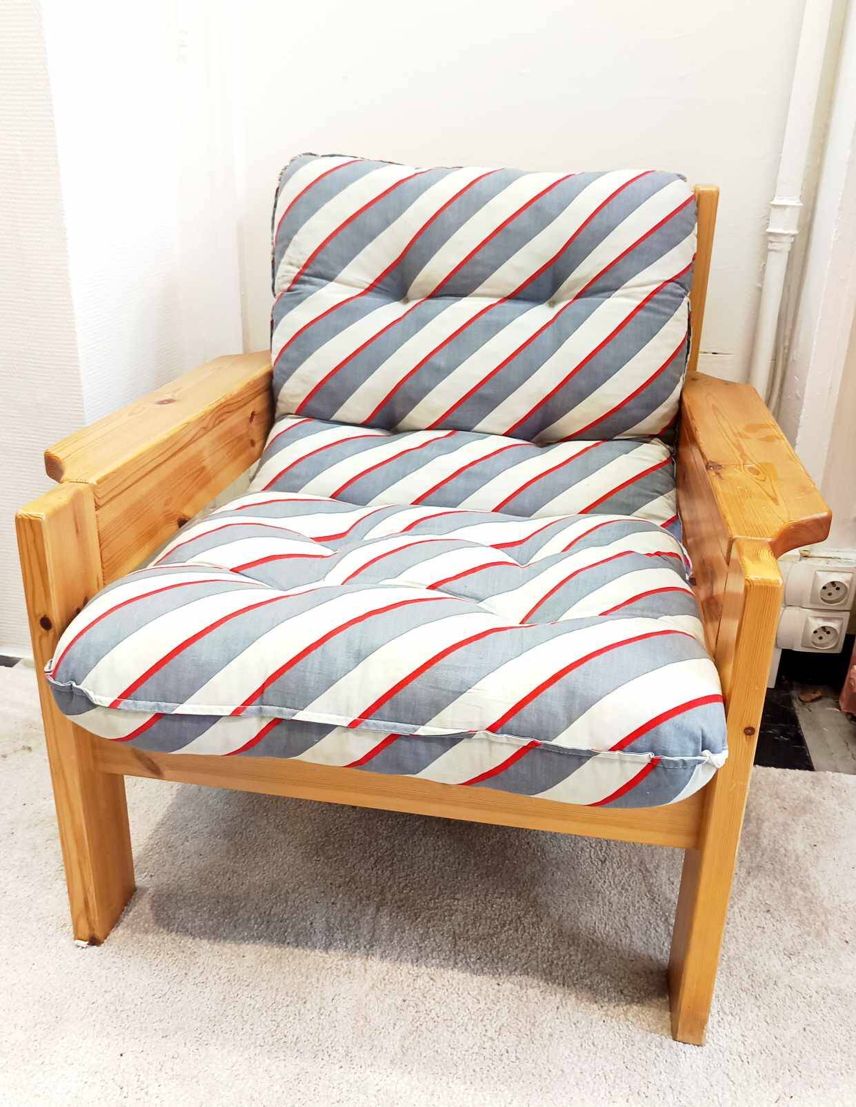 Scandinavian armchair in solid pine 1970