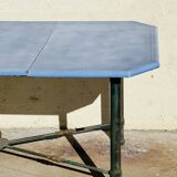 Table en fer forgé et pierre de lave émaillée