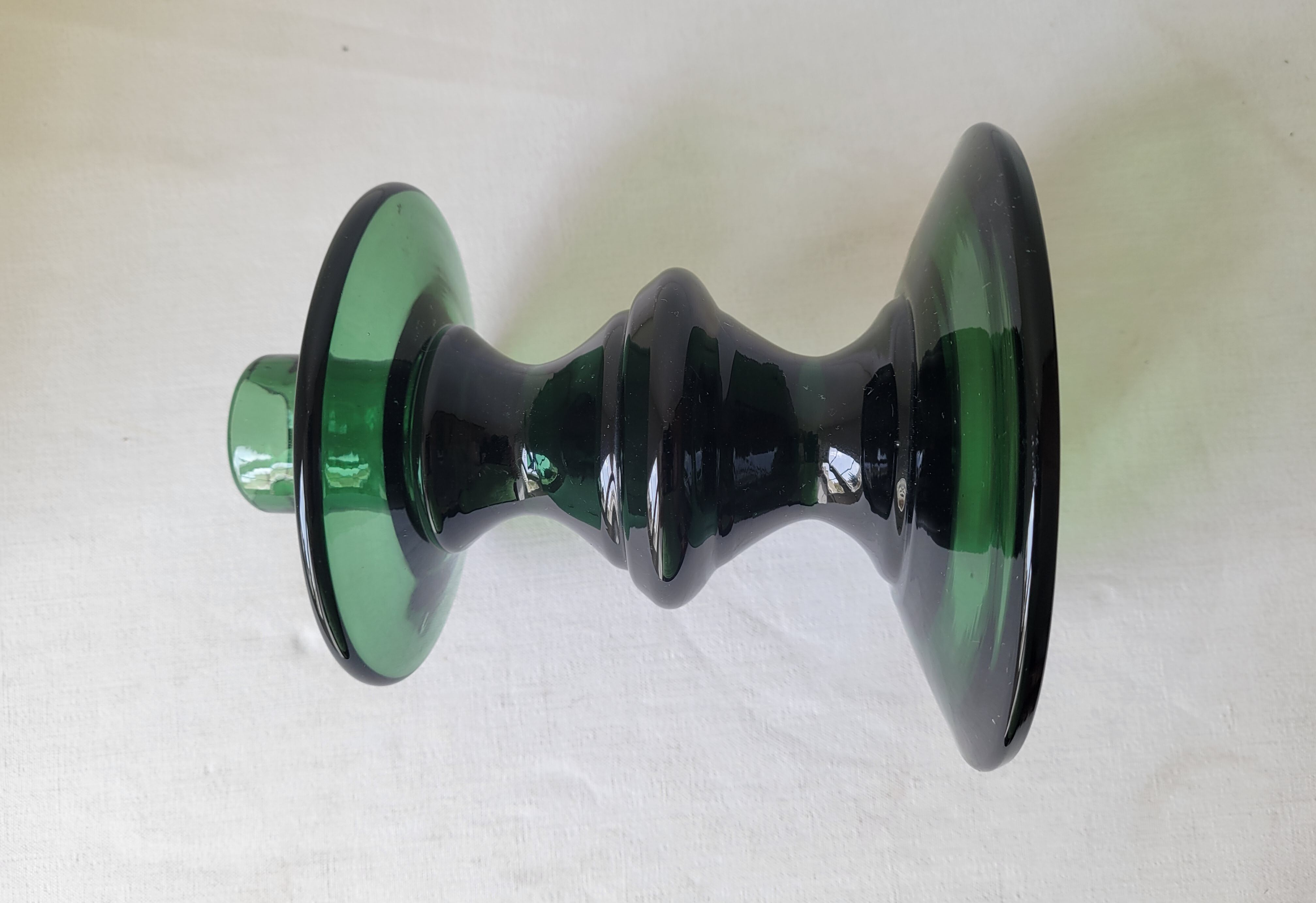 Empoli verde candle holder in green glass