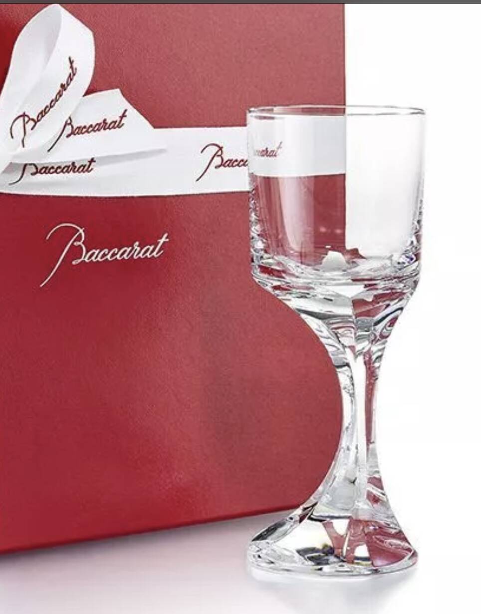 Service Baccarat Narcisse (1972) : 28 verres et carafe