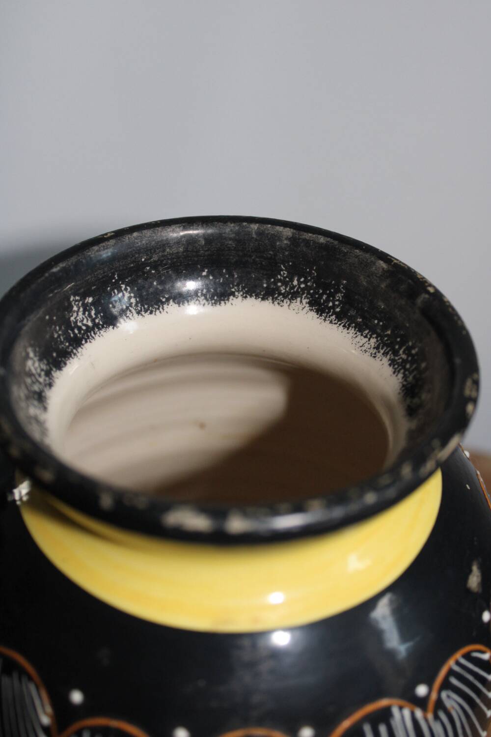 Henriot Quimper vase - Breton earthenware - graphic decoration