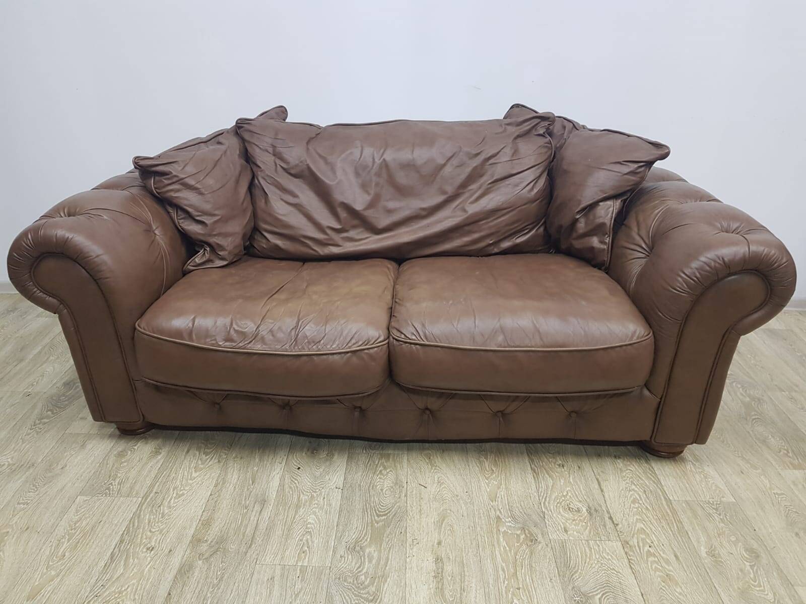 Mid-Century, Chesterfield sofa, natural leather