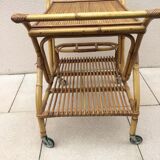 Rolling table in natural wicker of the 1970s