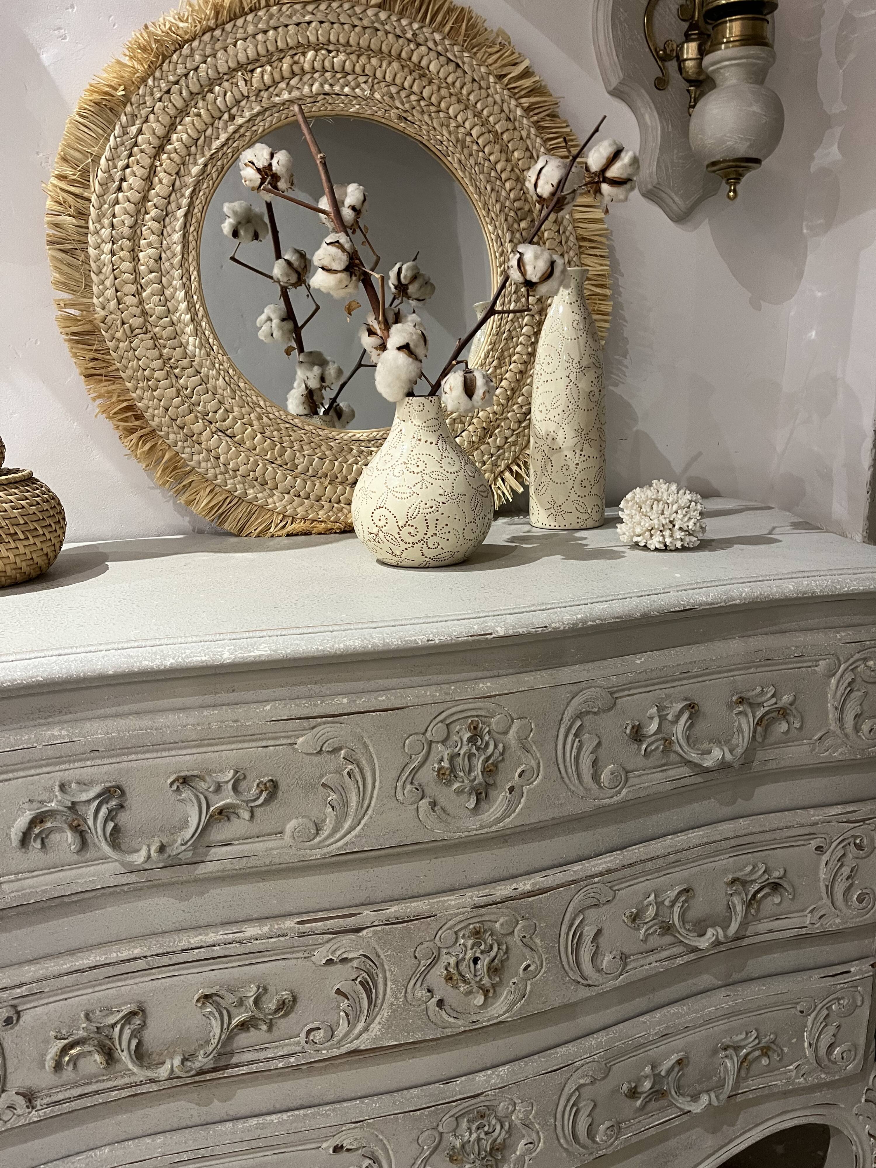 Commode arbalète