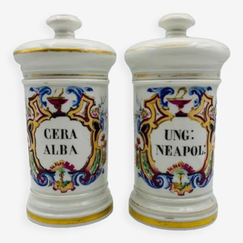 Set of two porcelain medicine jars