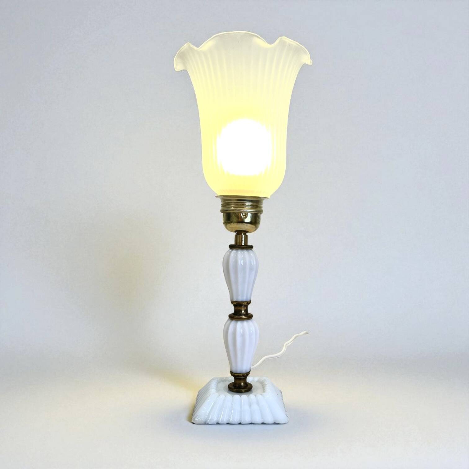 White opaline glass boudoir Art Deco lamp with tulip pleated glass shade