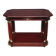 Petite table de centre classique guéridonde style Empire.