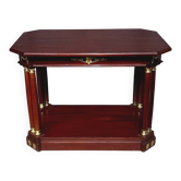 Petite table de centre classique guéridonde style Empire.