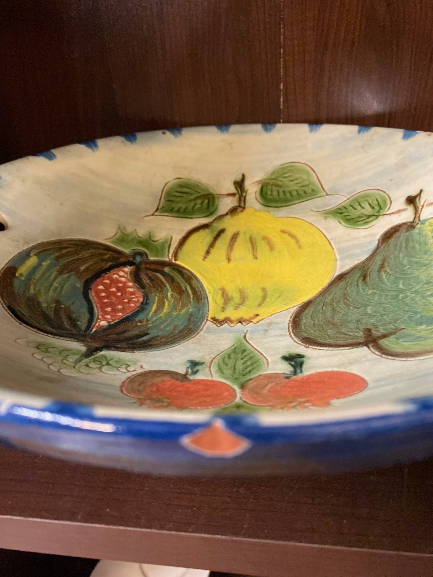 Fruit bowl signed puigdemont spanish ceramic fruit decor osie handle