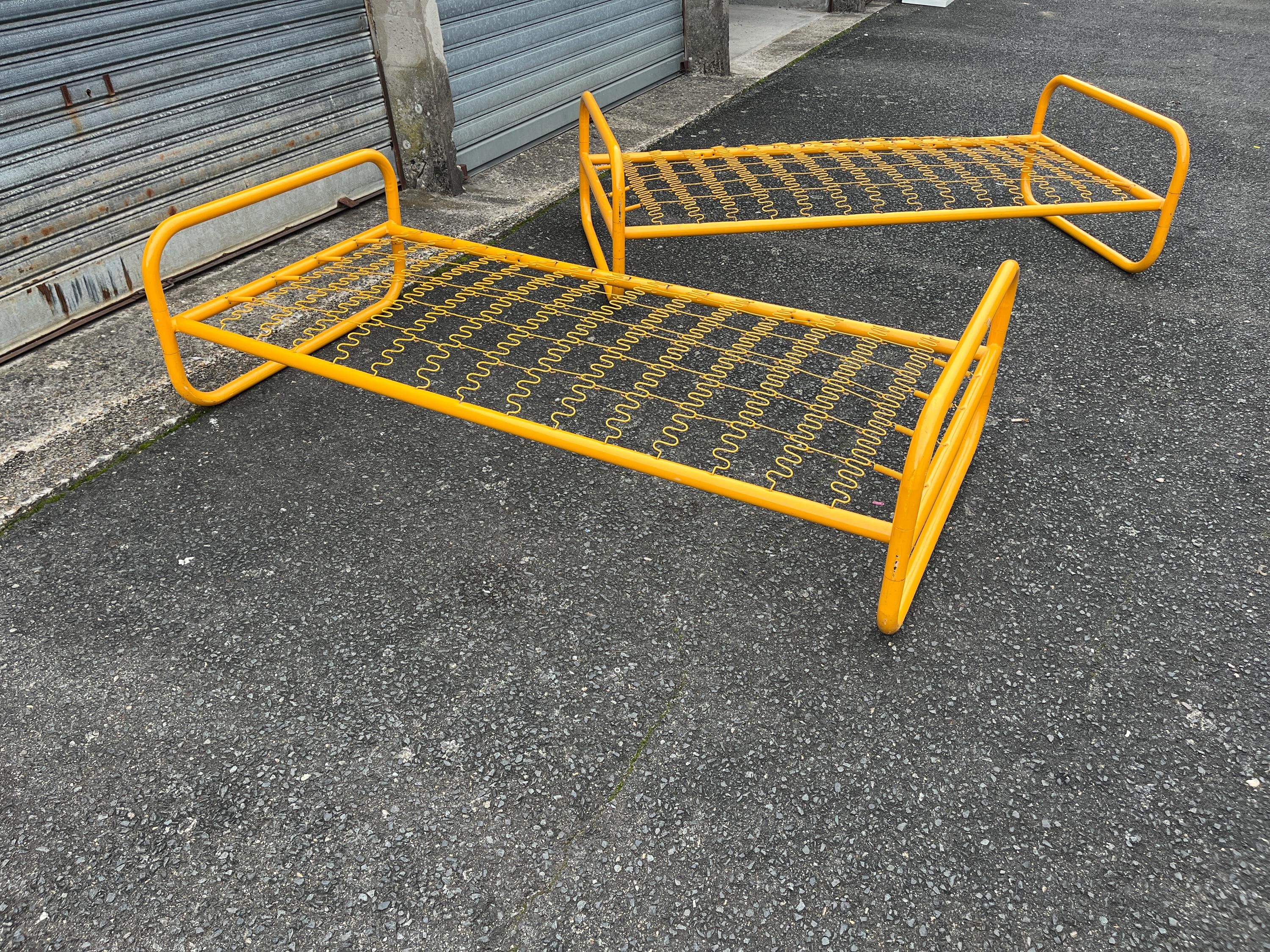 Pair of metal beds by Marc Berthier, Twenty Tube collection, 1972