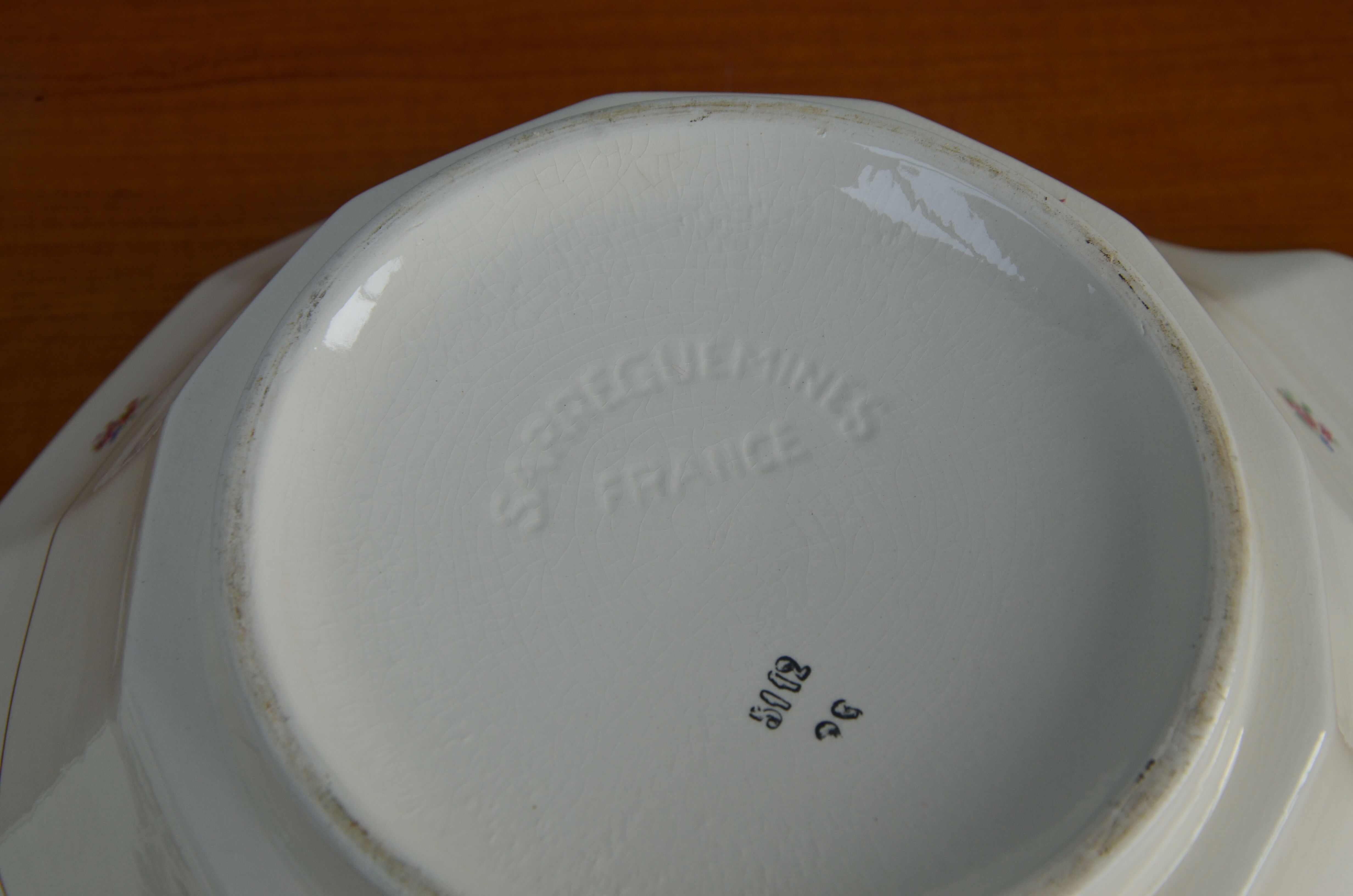 Sarregemines soup tureen, floral motif