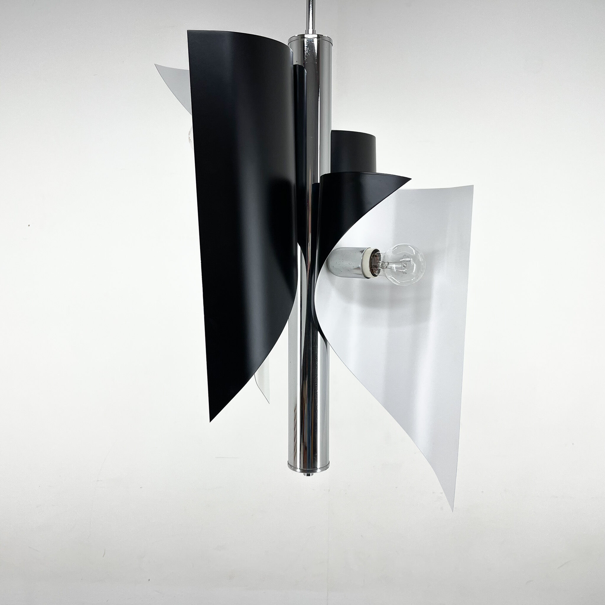 Beatiful vintage asymetrical chandelier Italy, 1970