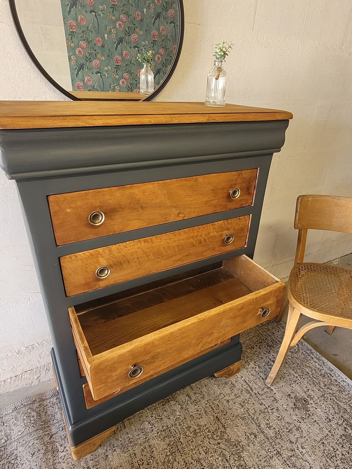 Cherry chest of drawers