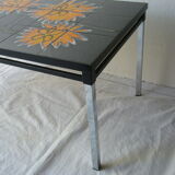 Low table tray vintage ceramic flowers