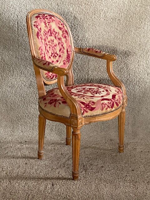 Louis XVI style convertible armchair
