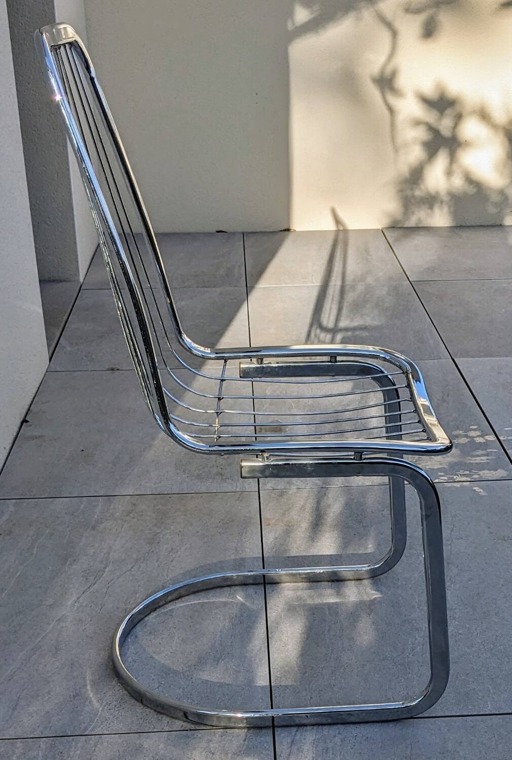 Set of 2 chrome metal chairs, Italian style from the 70s