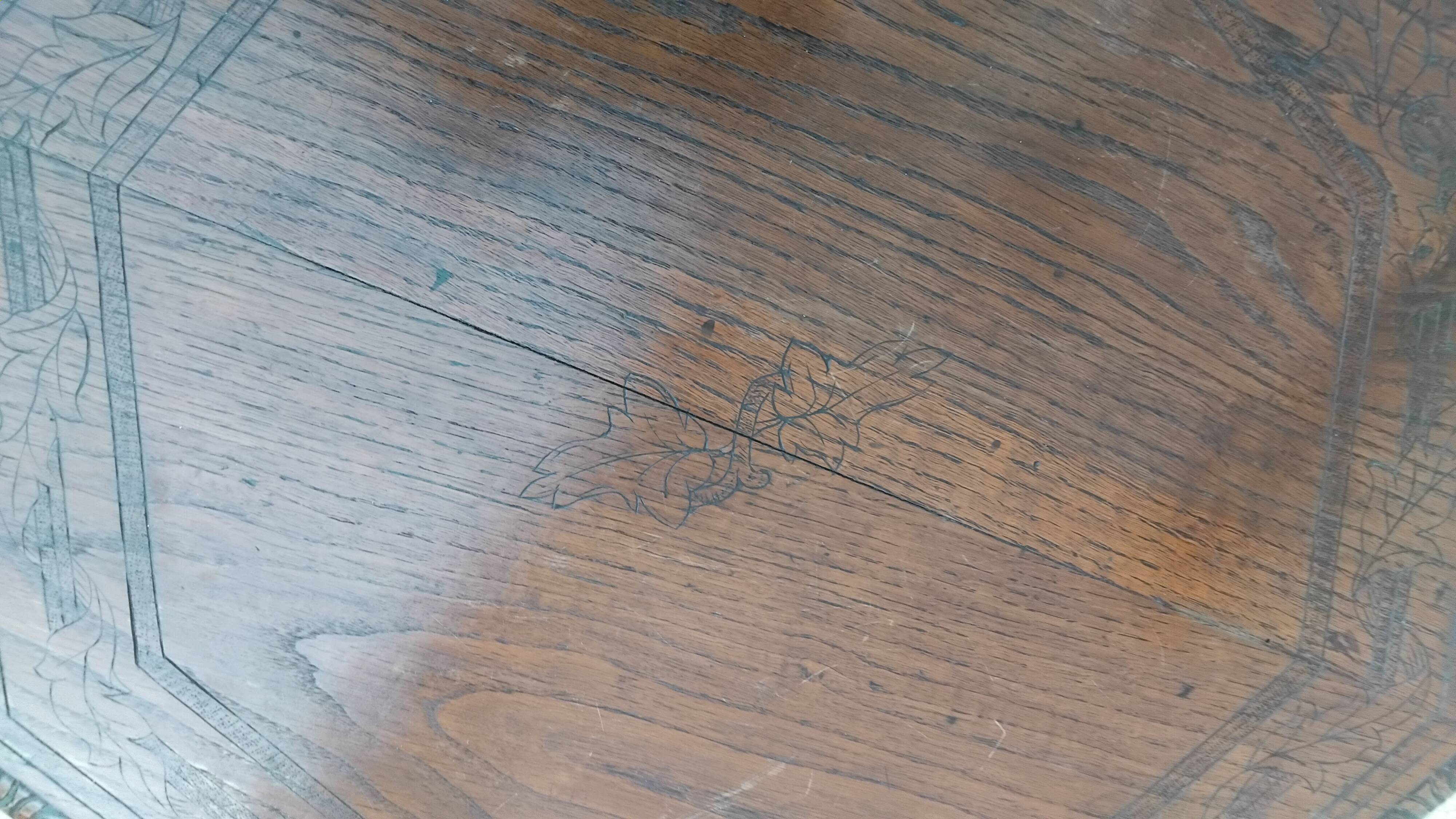 Antique wooden tripod side table with carved ball legs, 19th century