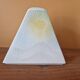 Vase en porcelaine en forme de pyramide Virebent