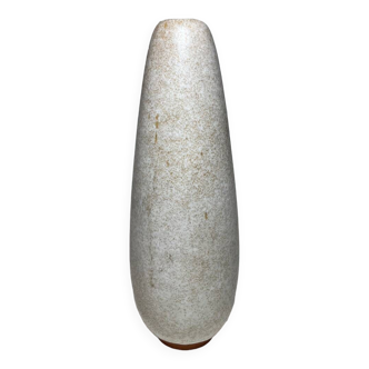 Ceramic vase