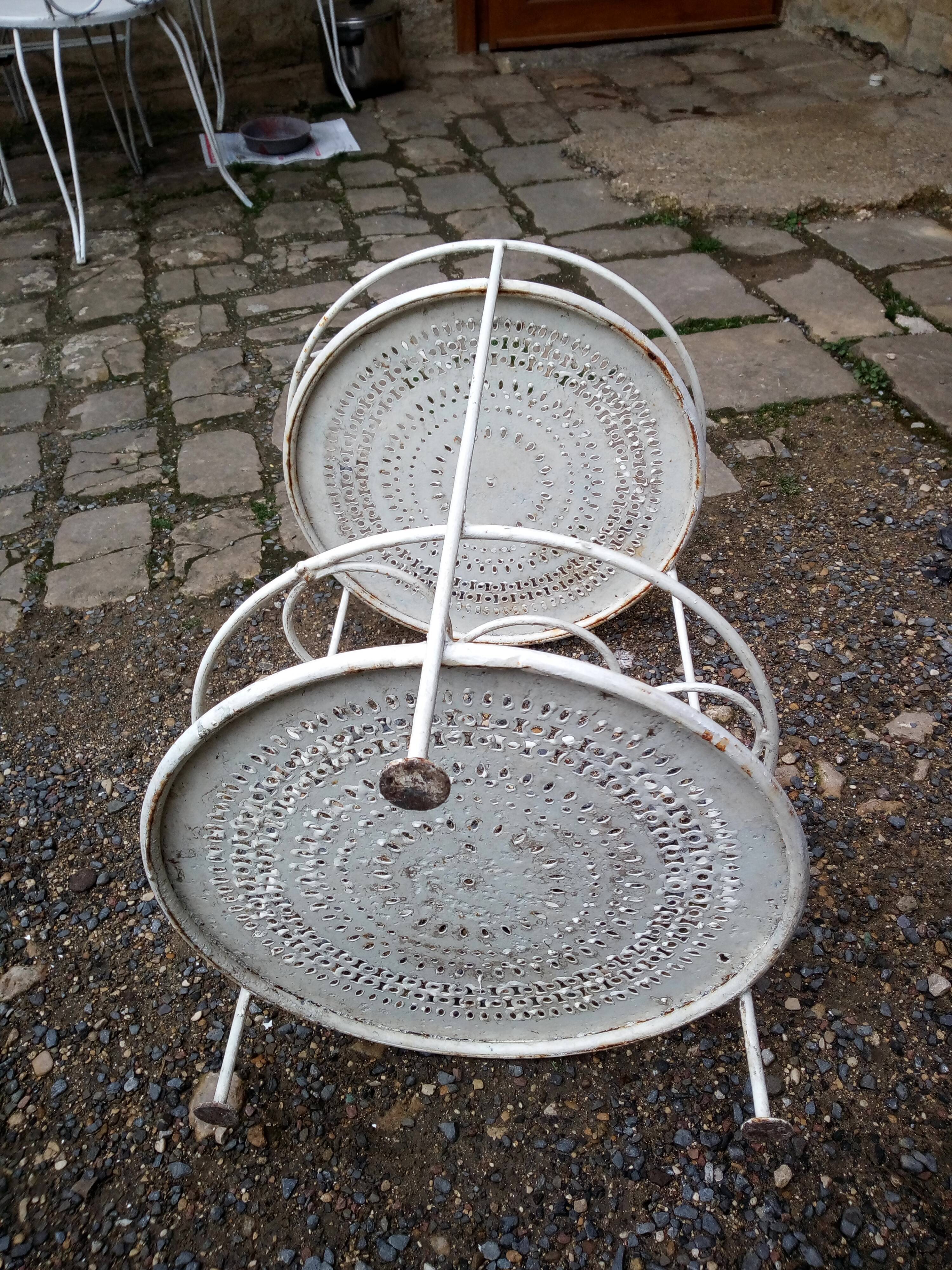 Wrought iron garden service