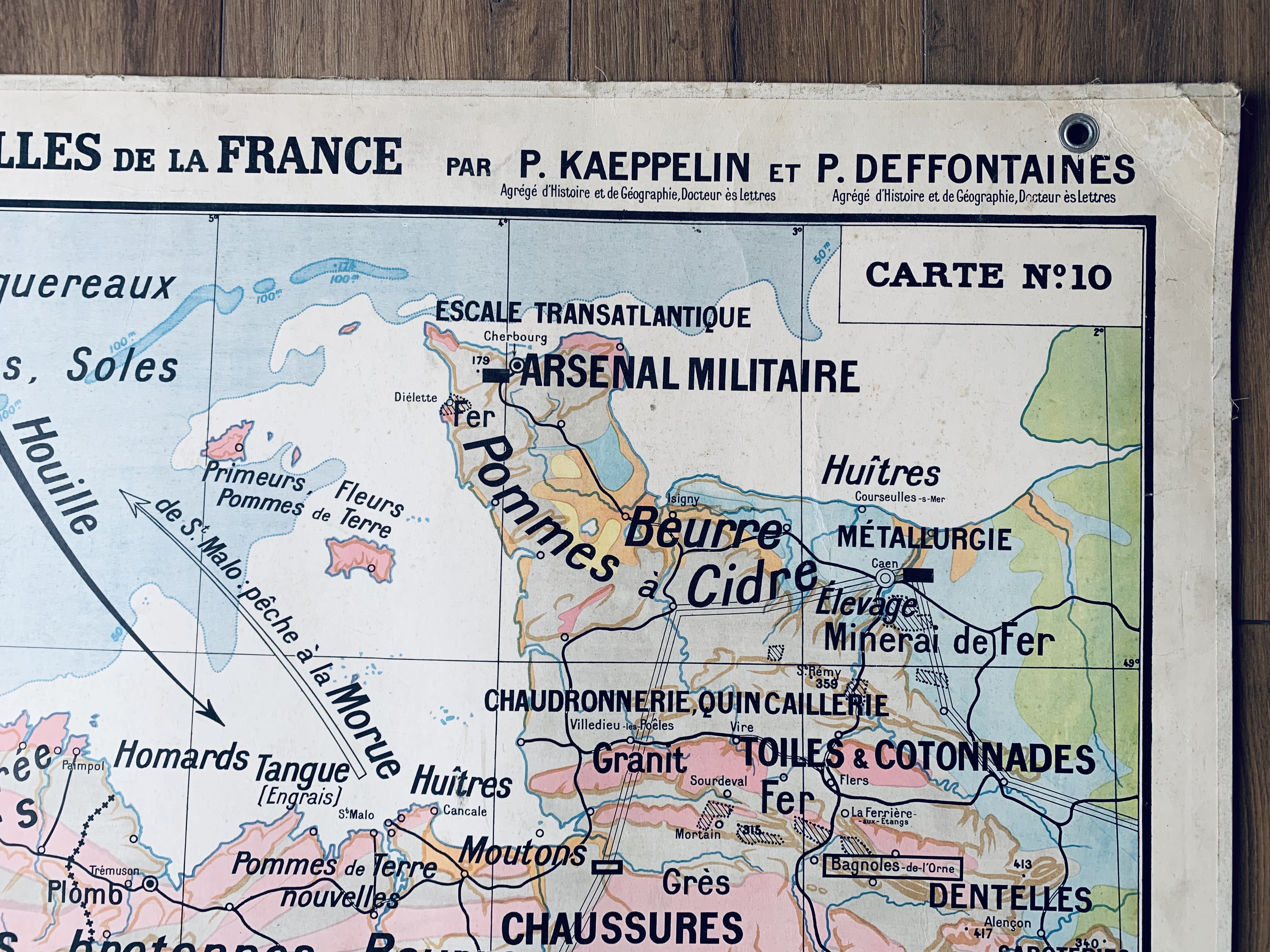 Map n°10 "Brittany and Vendée" by P. Kaeppelin and P. Deffontaines