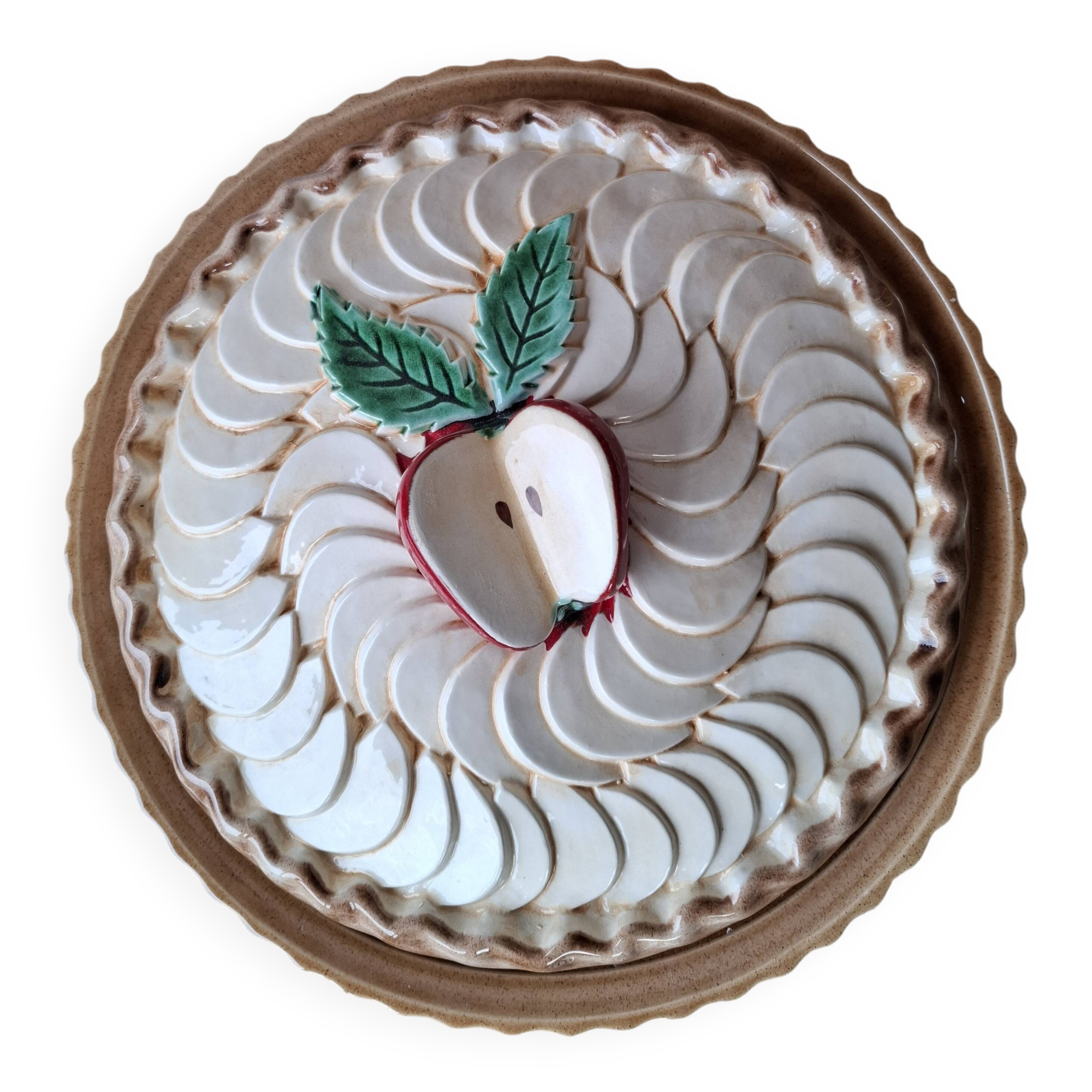 Pie dish in slipware - Apple patterns