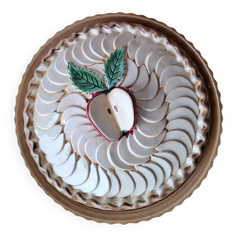 Pie dish in slipware - Apple patterns