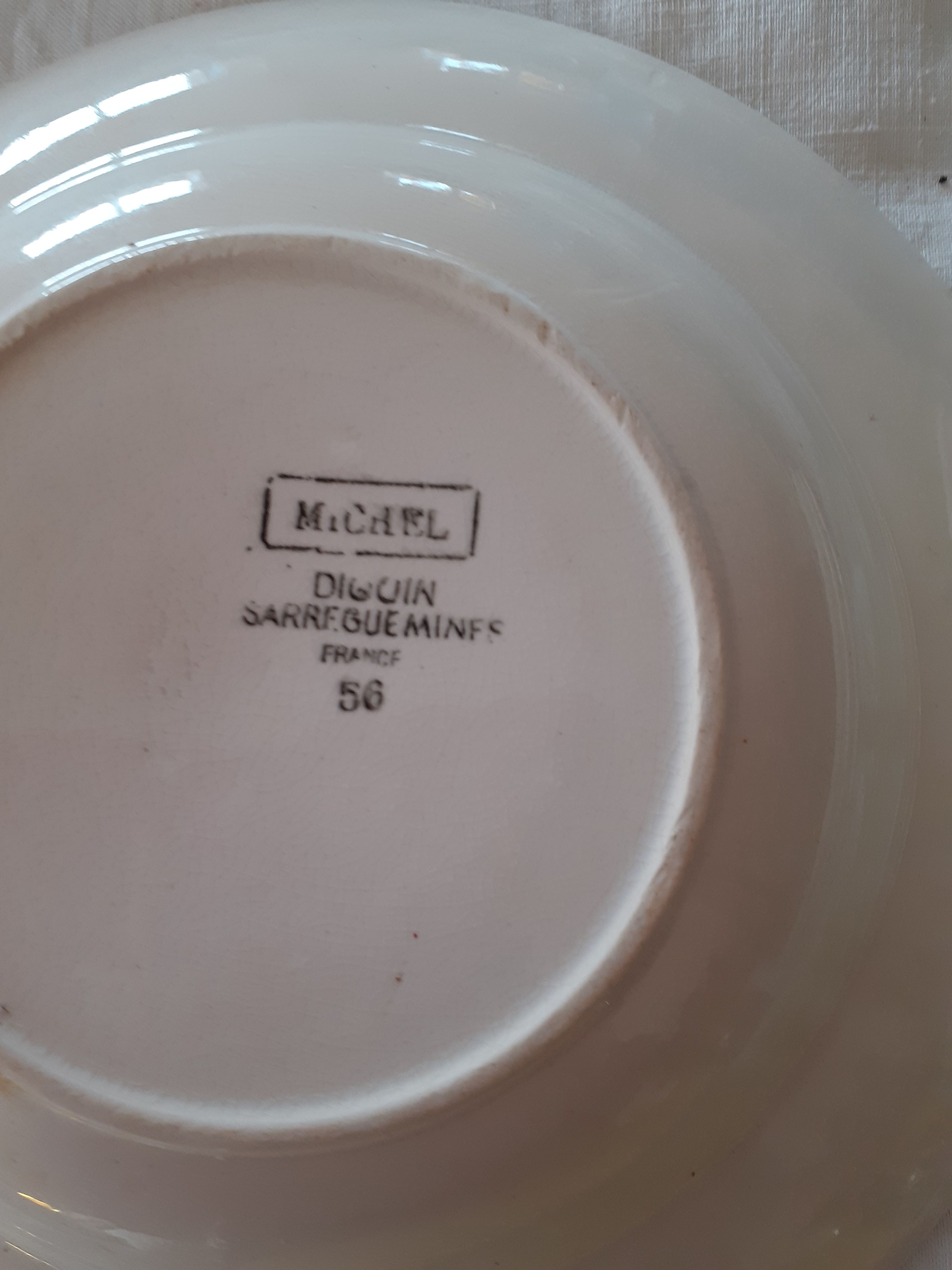 5 earthenware plates from the 1930s. Digouin, Sarreguemine. Model MicheL