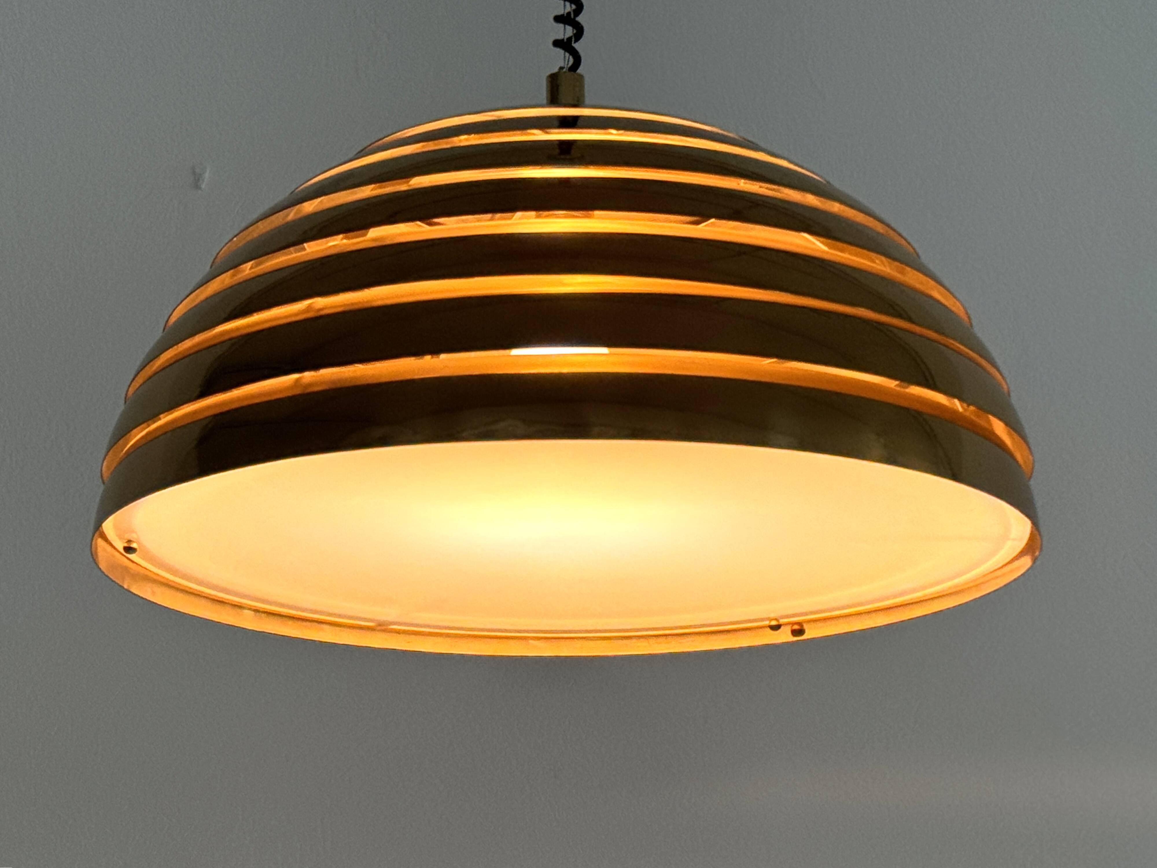 Midcentury Modern Brass Chandelier by Vereinigte Werkstätten, 1960
