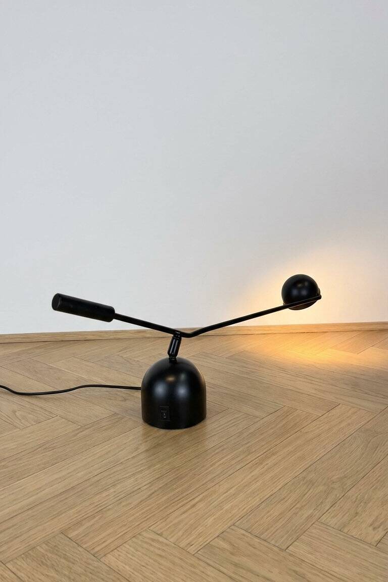 Vintage black lacquered metal desk lamp second-hand