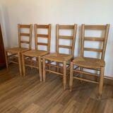 Ensemble de quatre chaises paillées