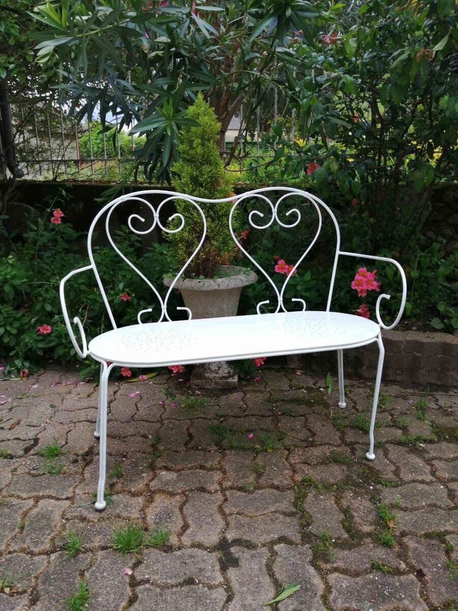 Garden bench