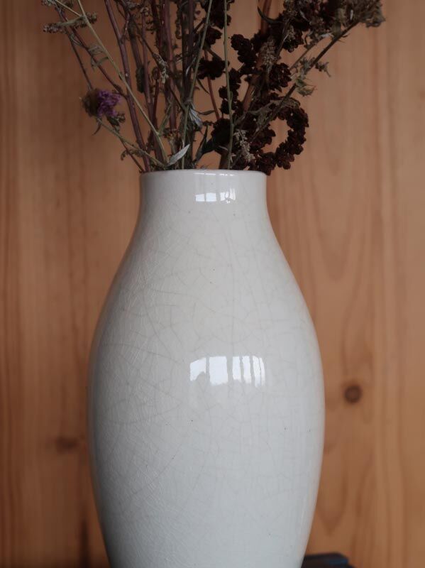 Ecru earthenware vase