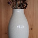 Ecru earthenware vase