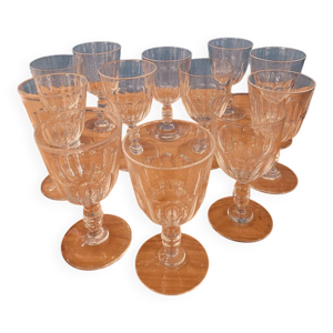 12 verres à vin en cristal