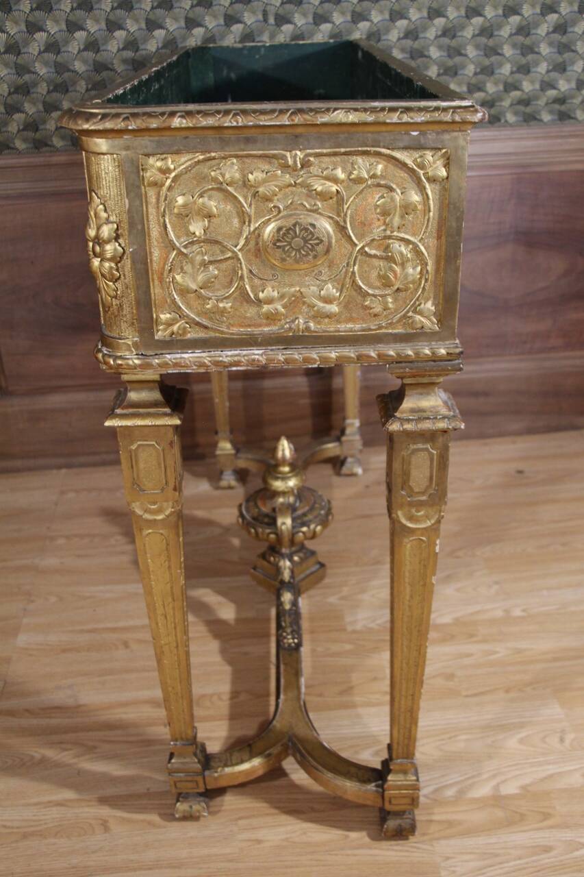 Jardinière en bois doré xixeme