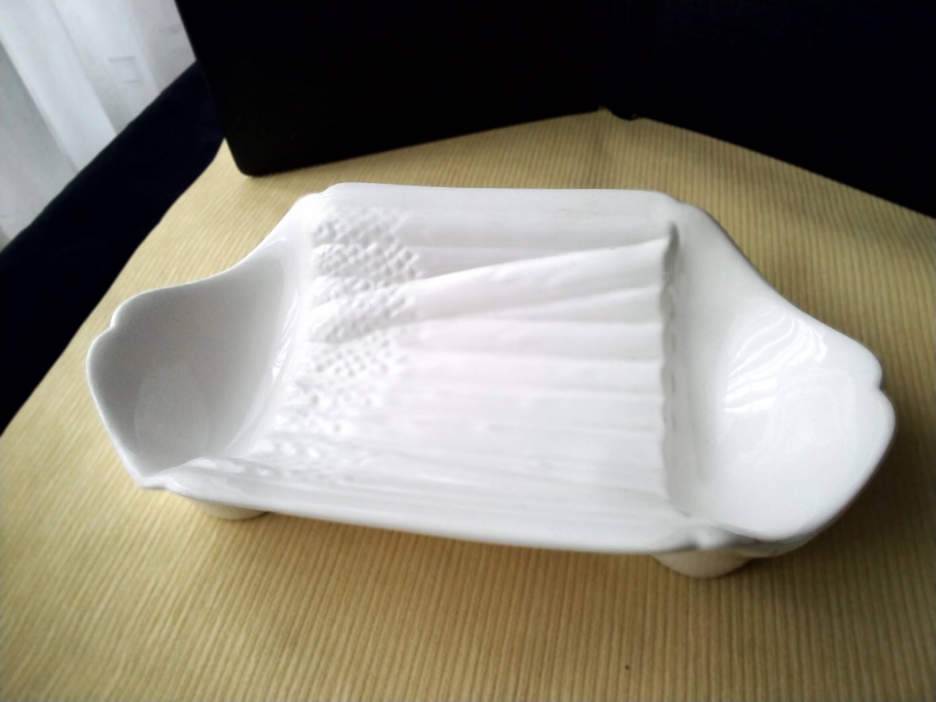 Asparagus serving dish, Salins earthenware, Pompadour pattern