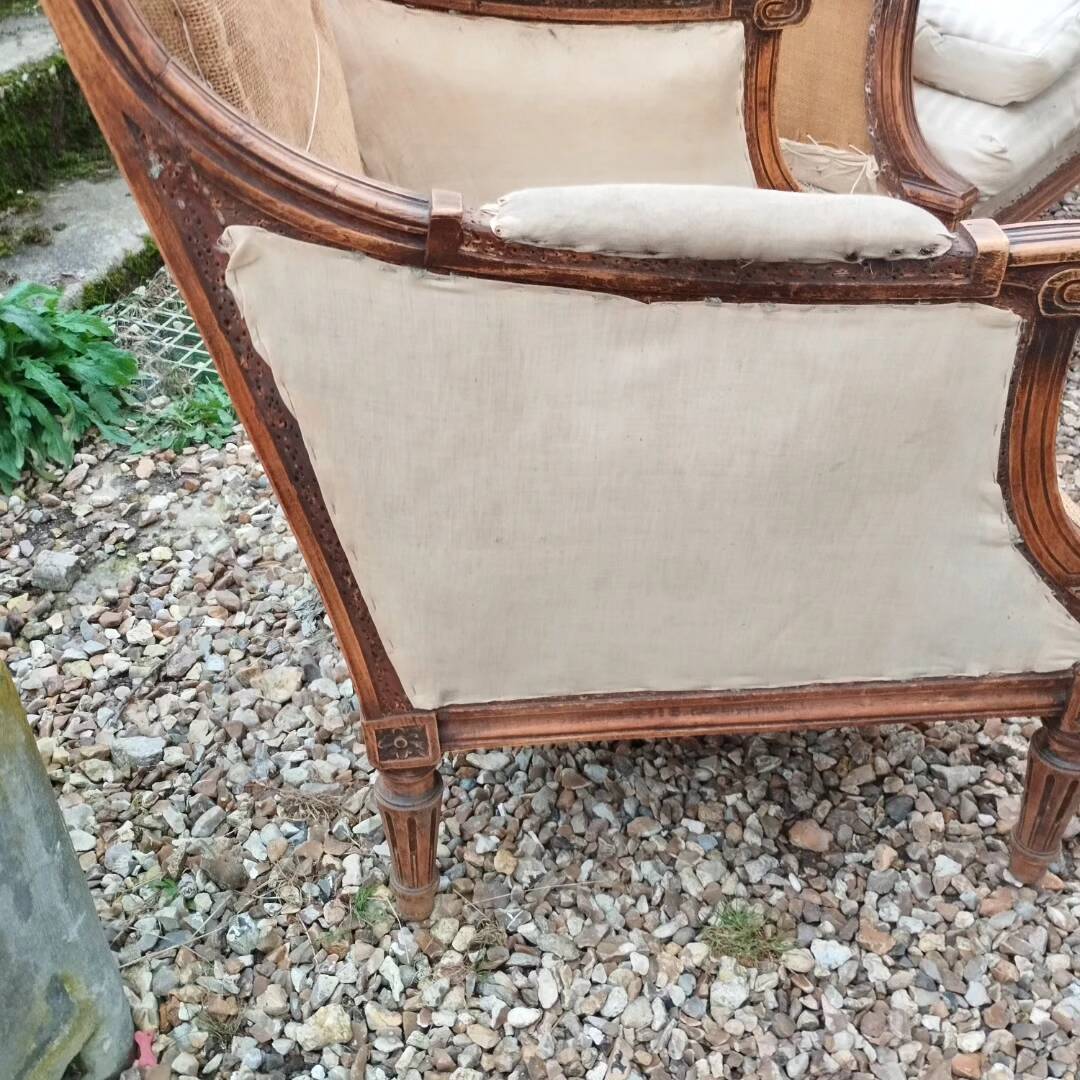 Paire de fauteuils anciens style louis xvi