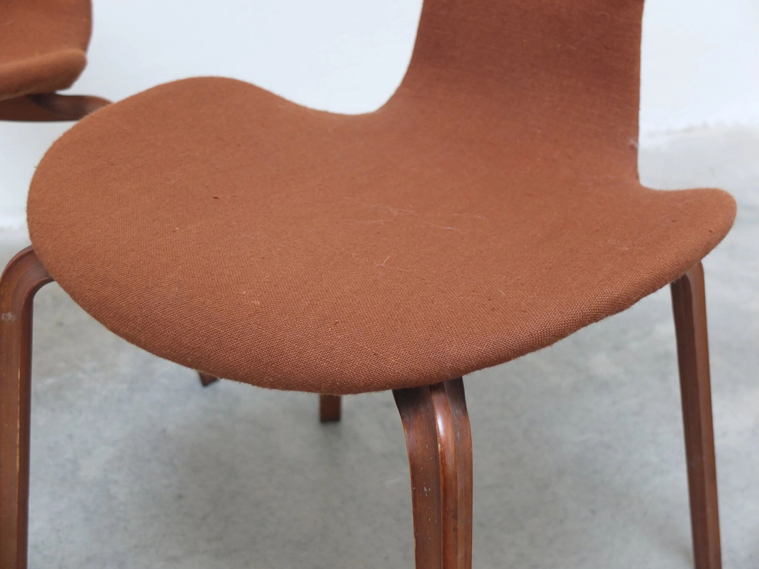 Rare set of 4 first edition 'Grand Prix' chairs by Arne Jacobsen for Fritz Hansen, 1959