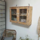 Small Bohemian Showcase
