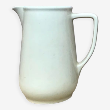 Pitcher