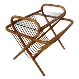 Coffee table with rattan magazine