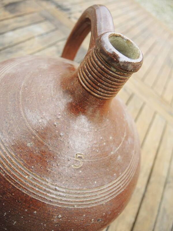 3 Anciens Cruchons à Calvados en Grès Vernissé Marron