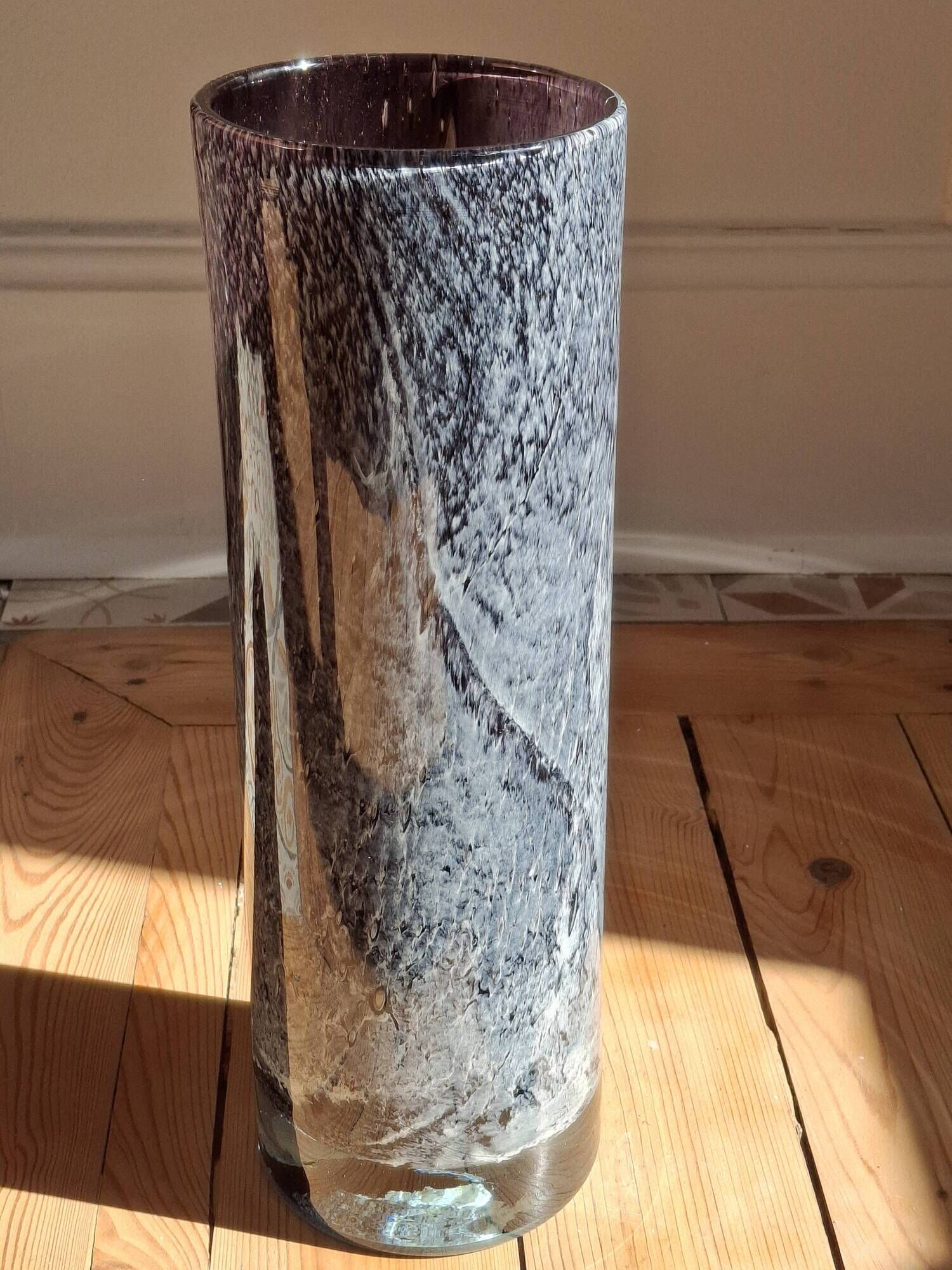 Large blown glass roller vase with speckled gray/purple camaieu decor