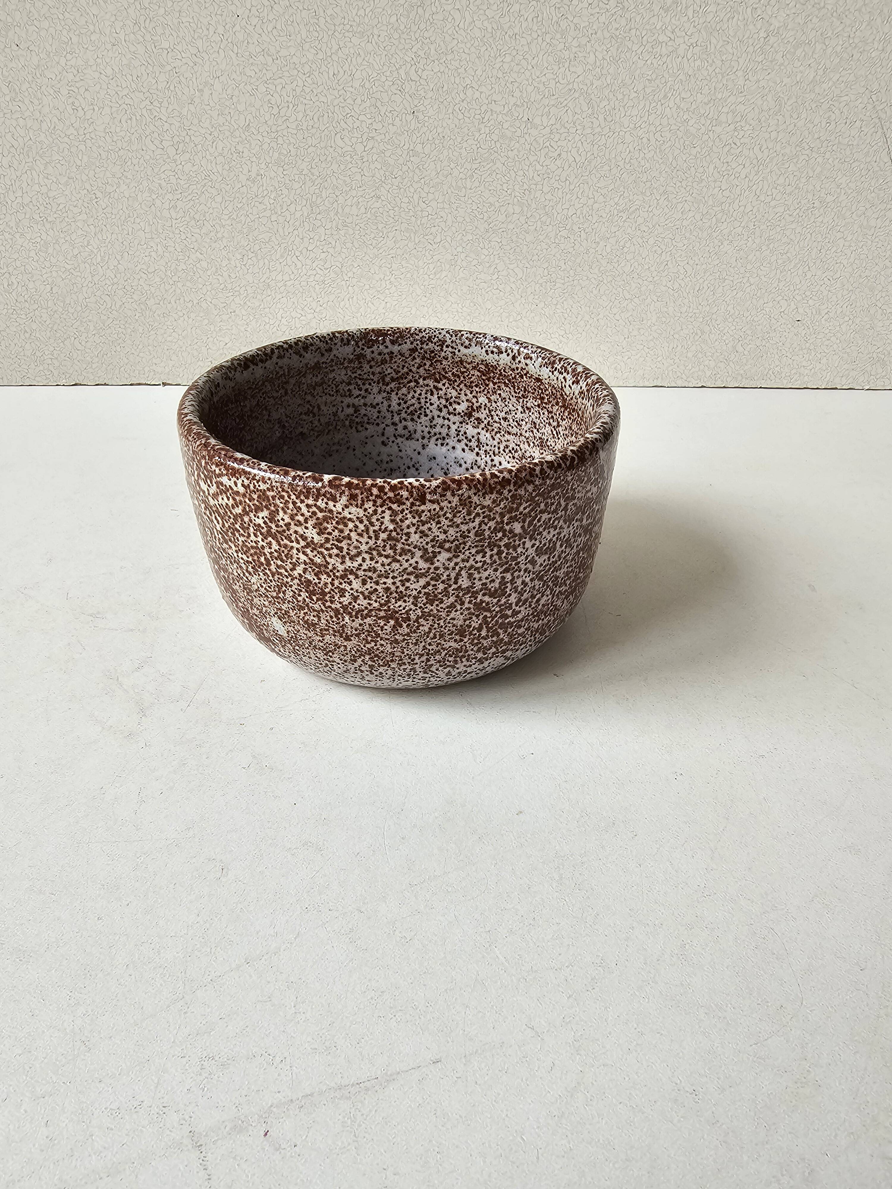 Bowl - ceramic pot signed Accolay